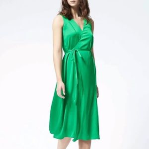 EUC Banana Republic wrap tie dress midi green XS